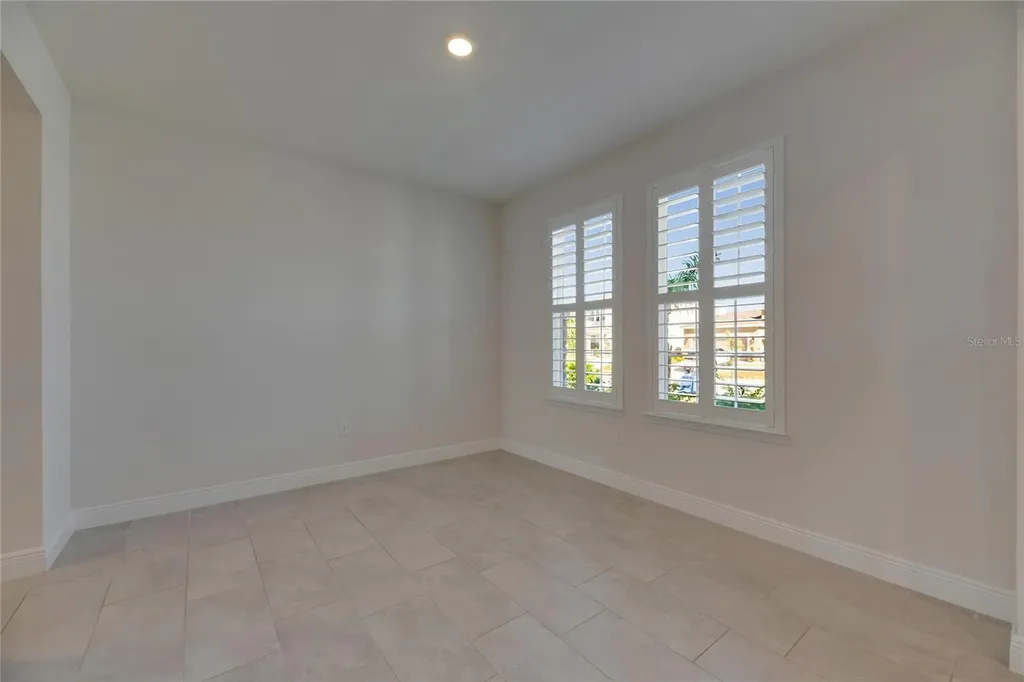 182 Mangrove Manor Drive Apollo Beach FL 33572