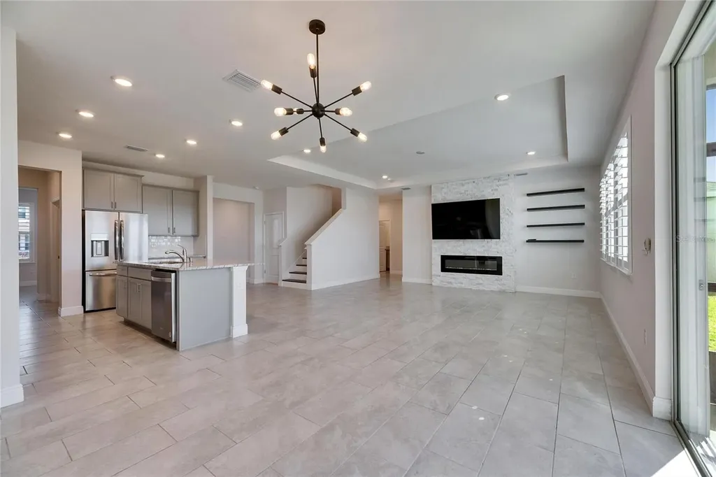 182 Mangrove Manor Drive Apollo Beach FL 33572