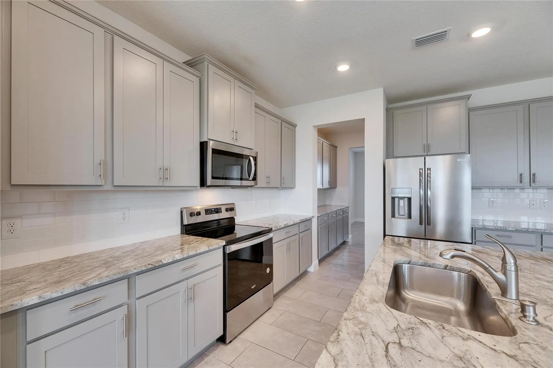 182 Mangrove Manor Drive Apollo Beach FL 33572