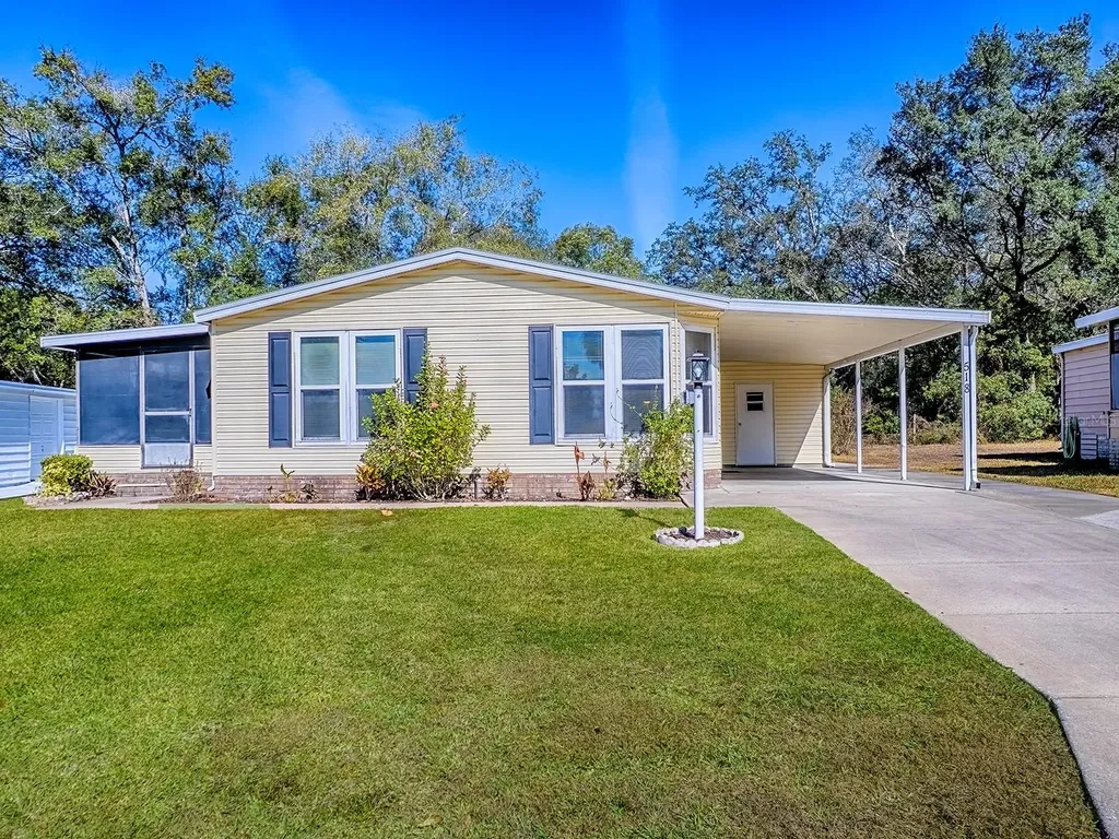 518 Saint Andrews Boulevard Lady Lake FL 32159