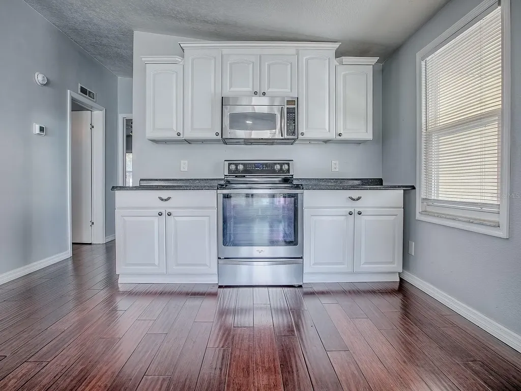 518 Saint Andrews Boulevard Lady Lake FL 32159