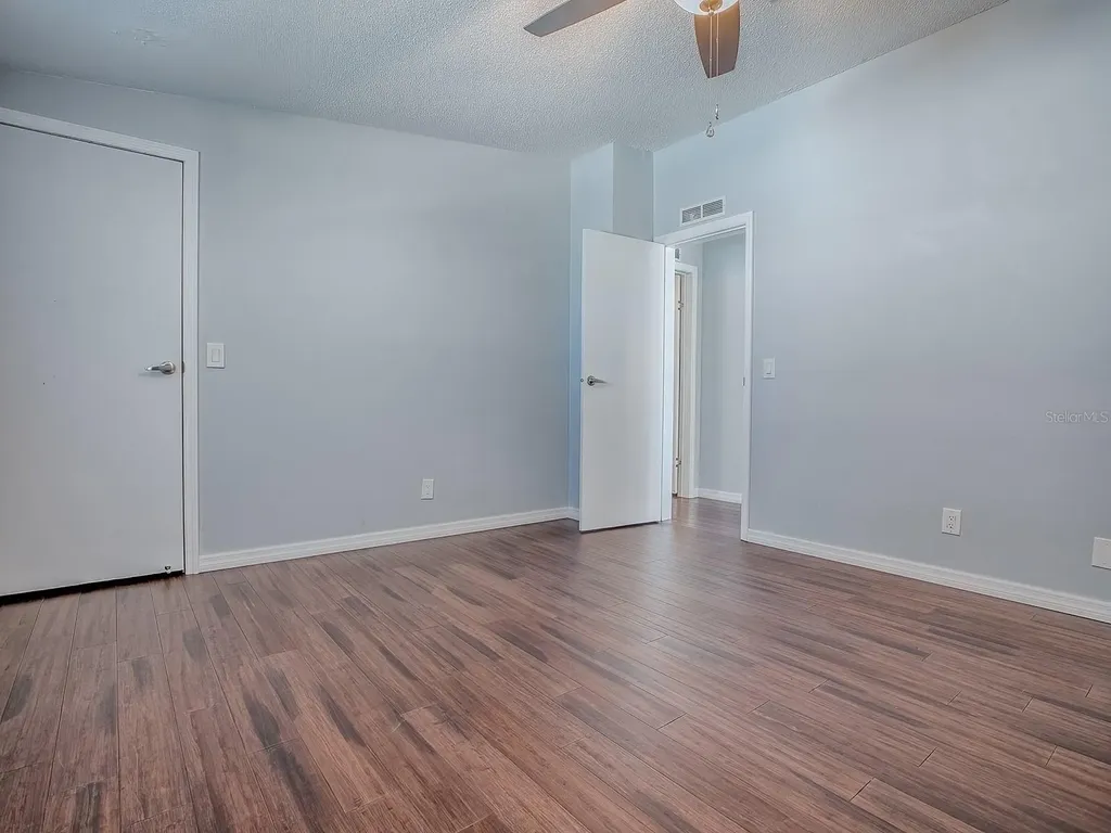 518 Saint Andrews Boulevard Lady Lake FL 32159