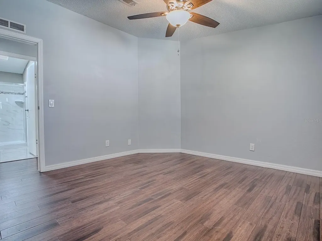 518 Saint Andrews Boulevard Lady Lake FL 32159