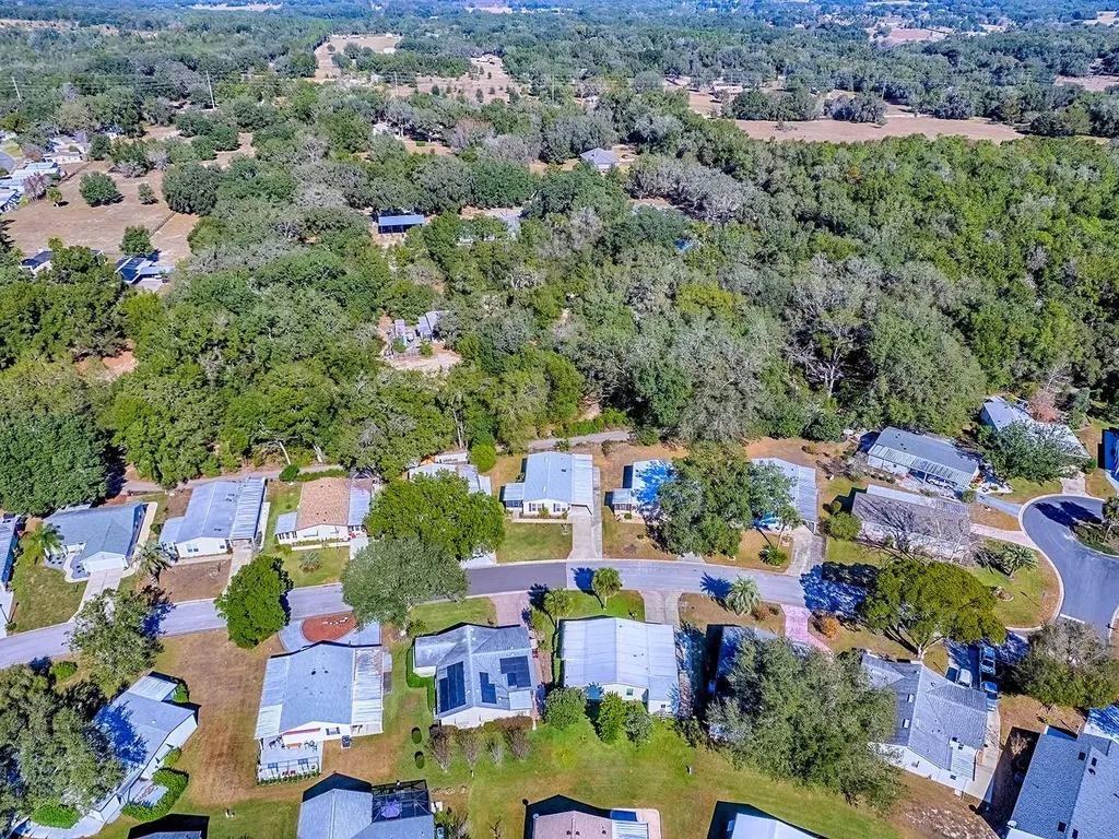 518 Saint Andrews Boulevard Lady Lake FL 32159