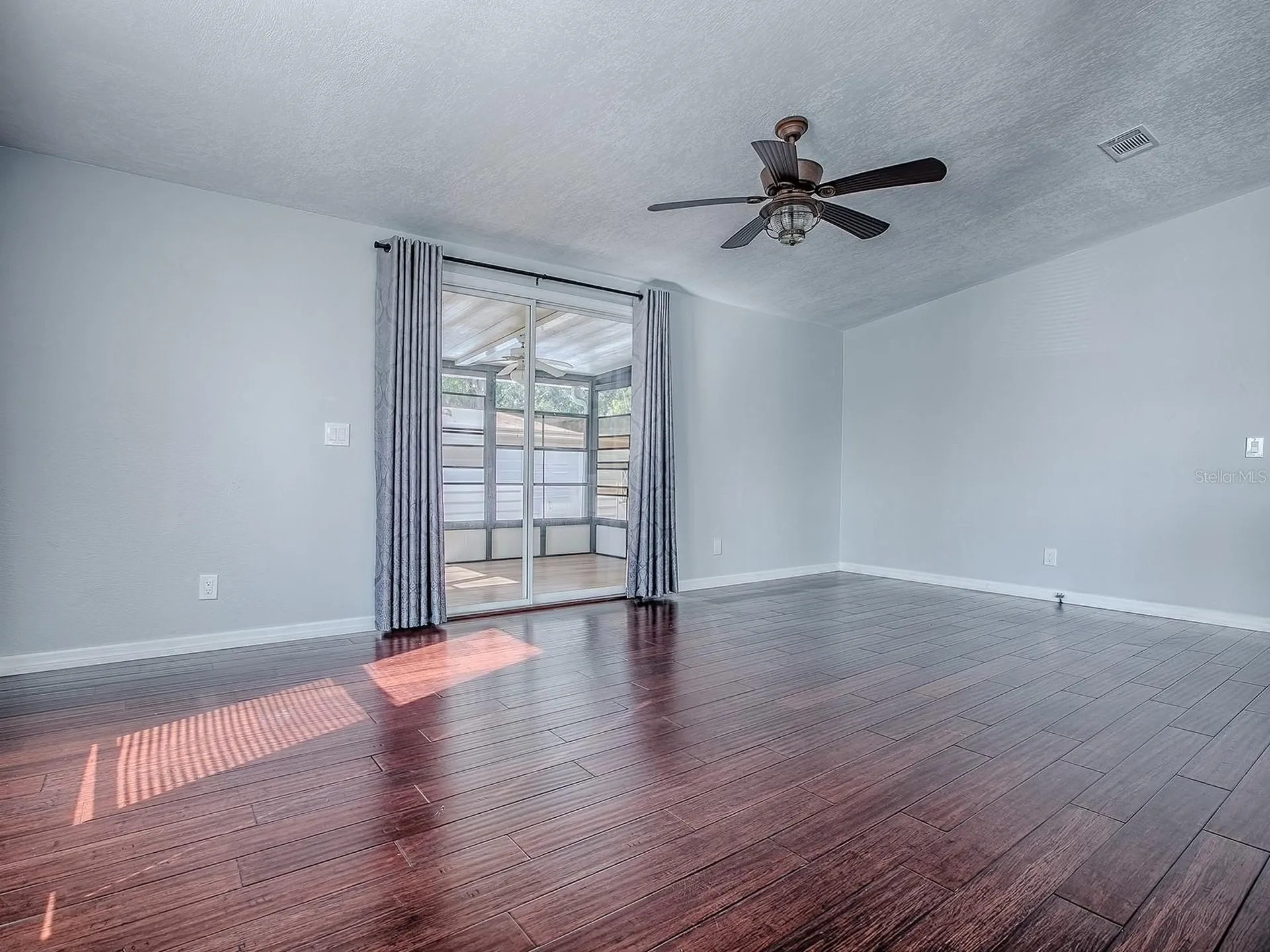 518 Saint Andrews Boulevard Lady Lake FL 32159