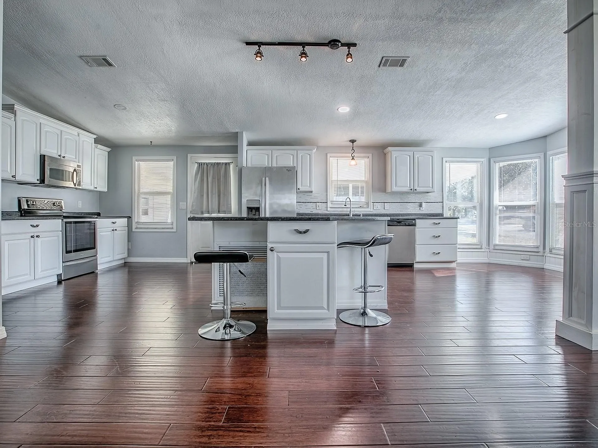 518 Saint Andrews Boulevard Lady Lake FL 32159