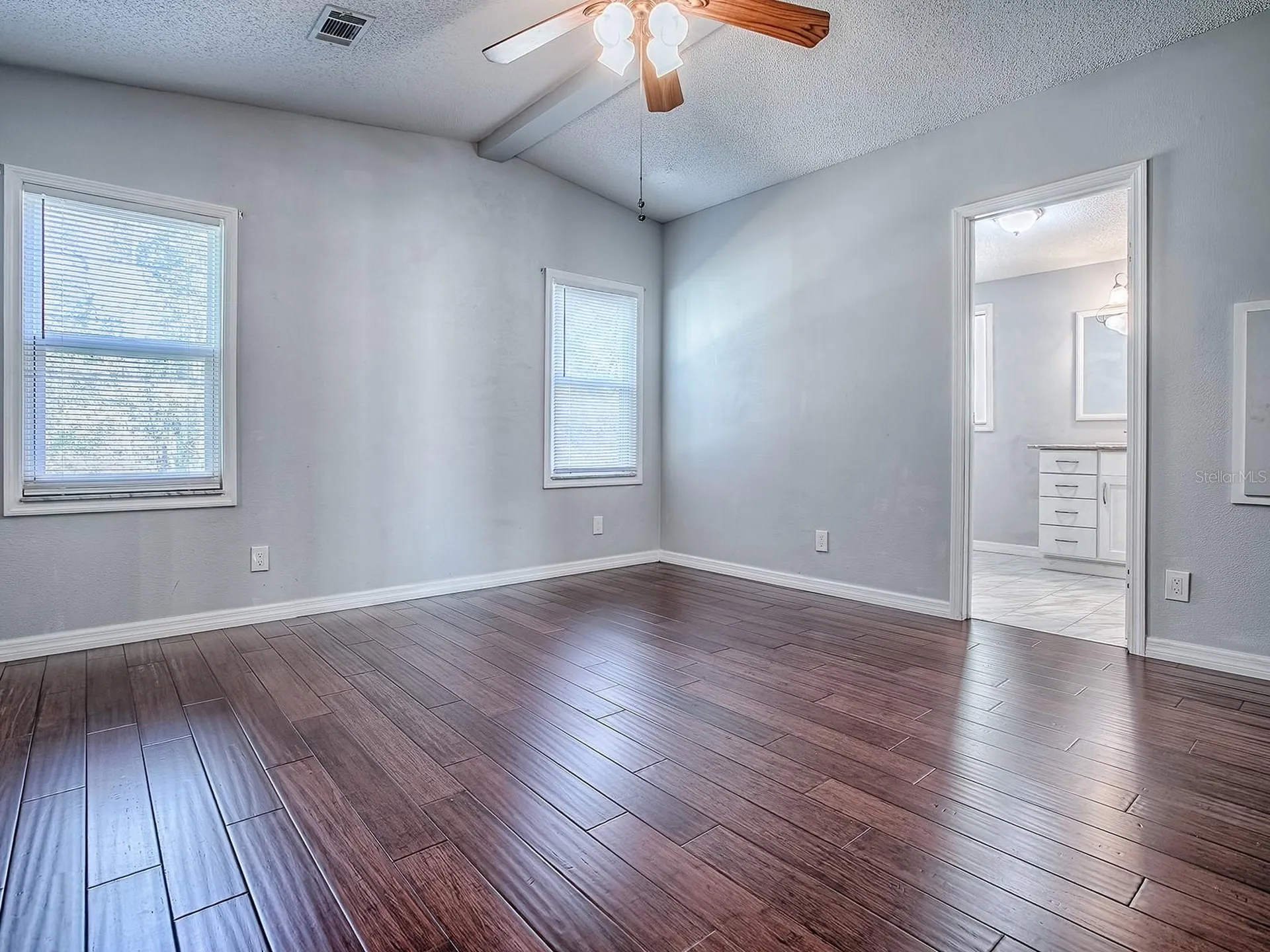518 Saint Andrews Boulevard Lady Lake FL 32159
