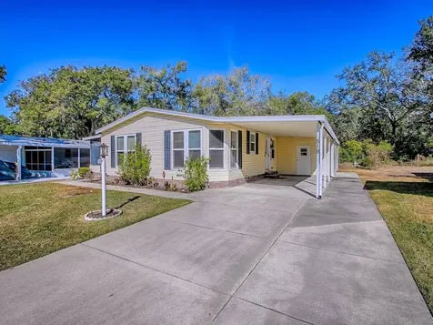 518 Saint Andrews Boulevard Lady Lake FL 32159