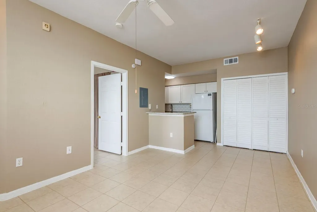 9170 Lake Chase Island Way Tampa FL 33626