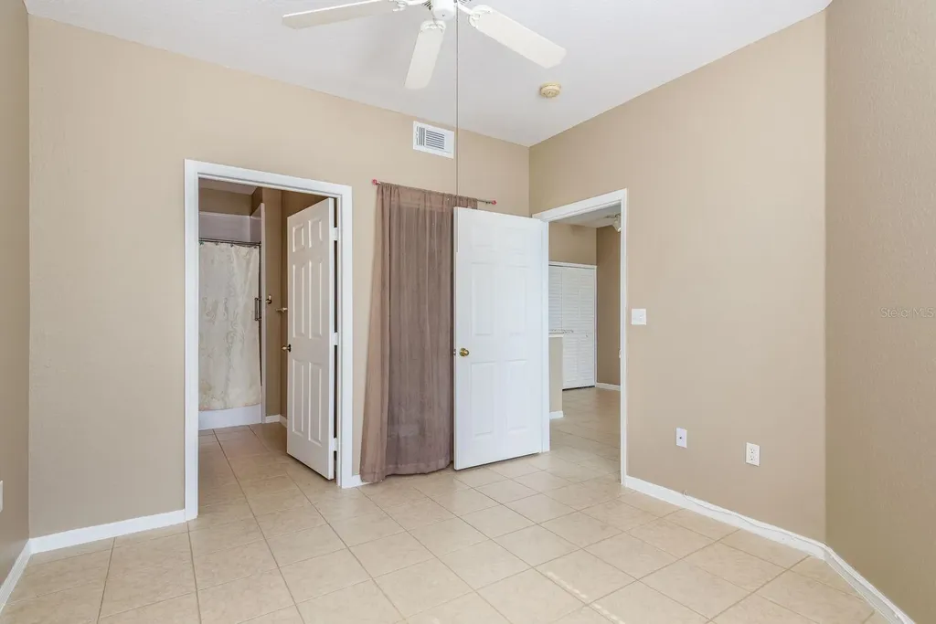 9170 Lake Chase Island Way Tampa FL 33626