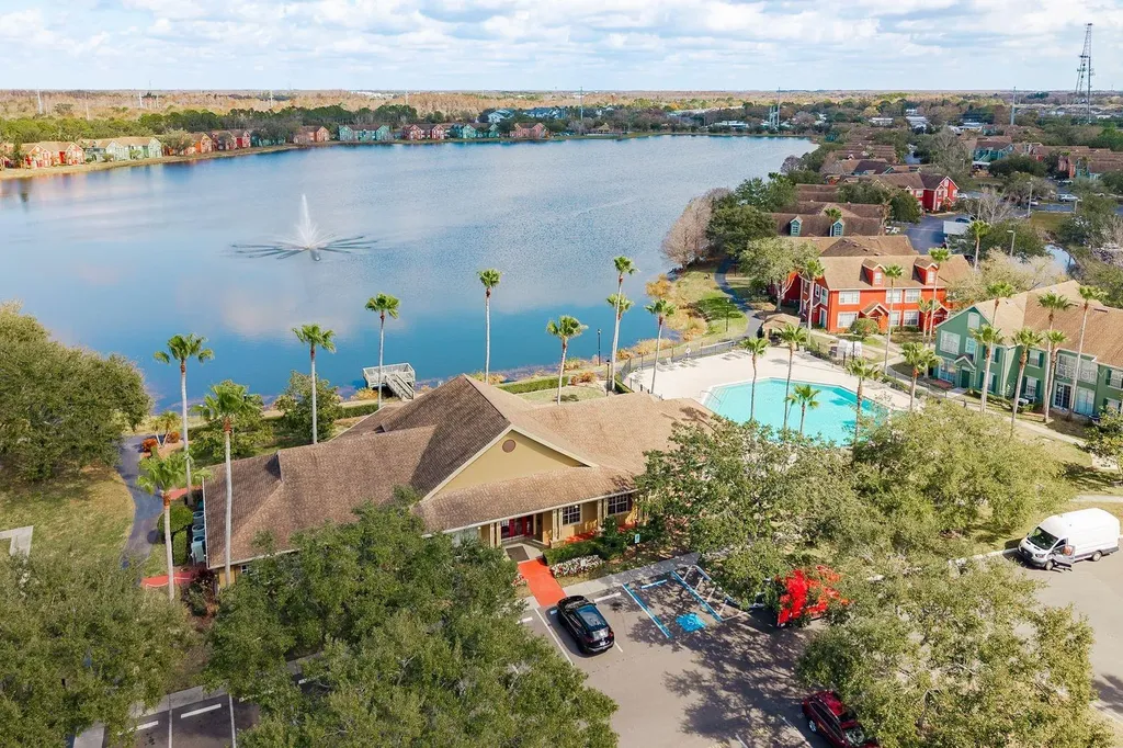 9170 Lake Chase Island Way Tampa FL 33626