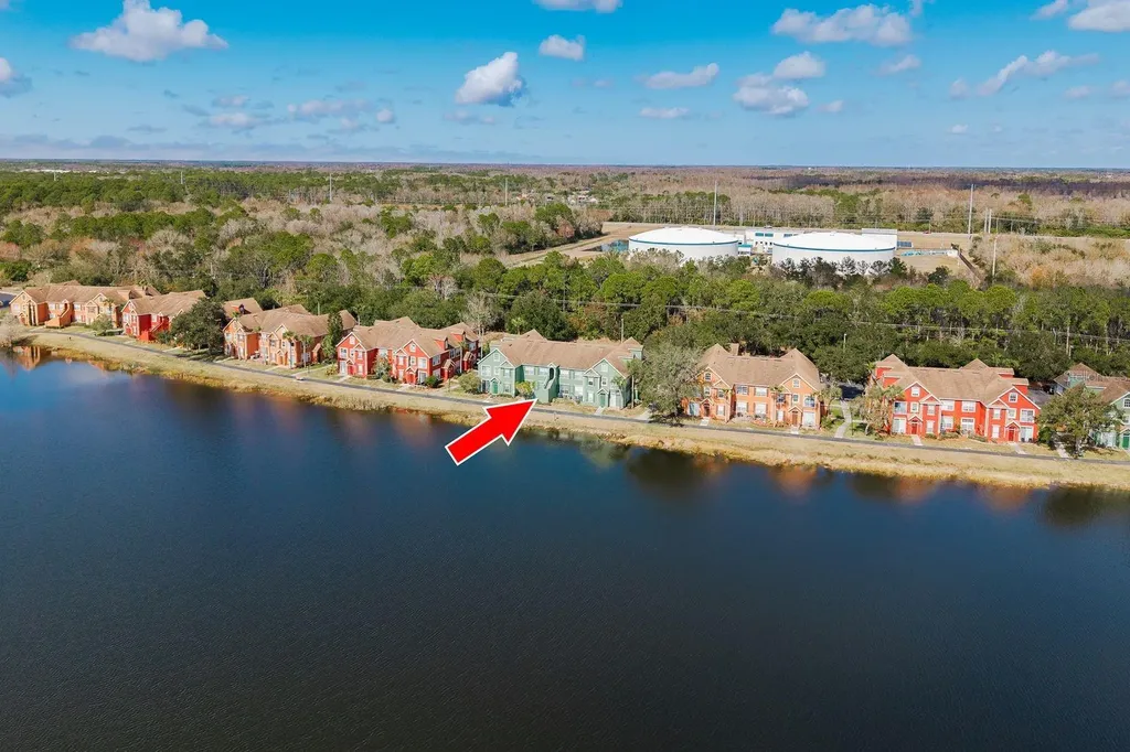 9170 Lake Chase Island Way Tampa FL 33626