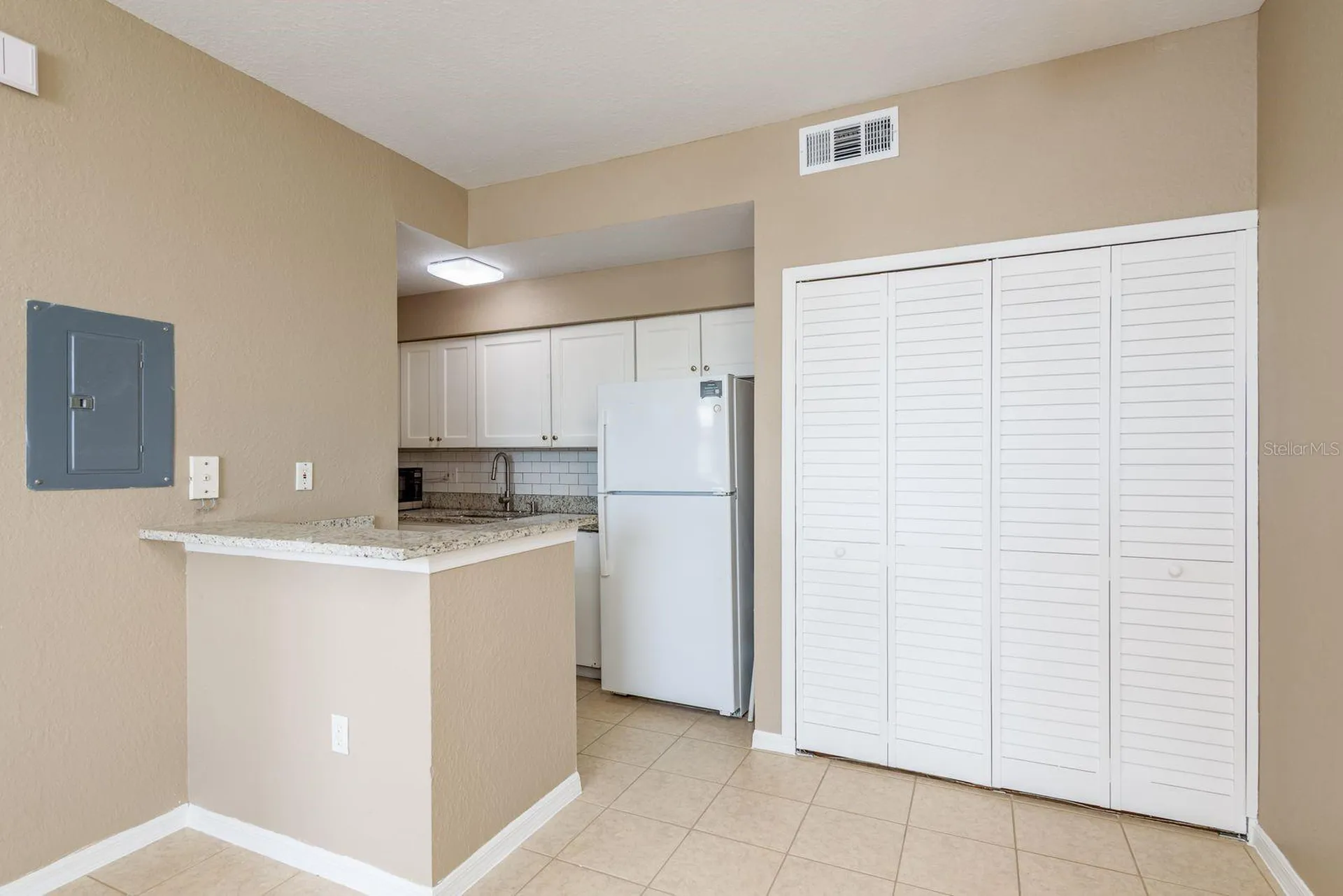 9170 Lake Chase Island Way Tampa FL 33626