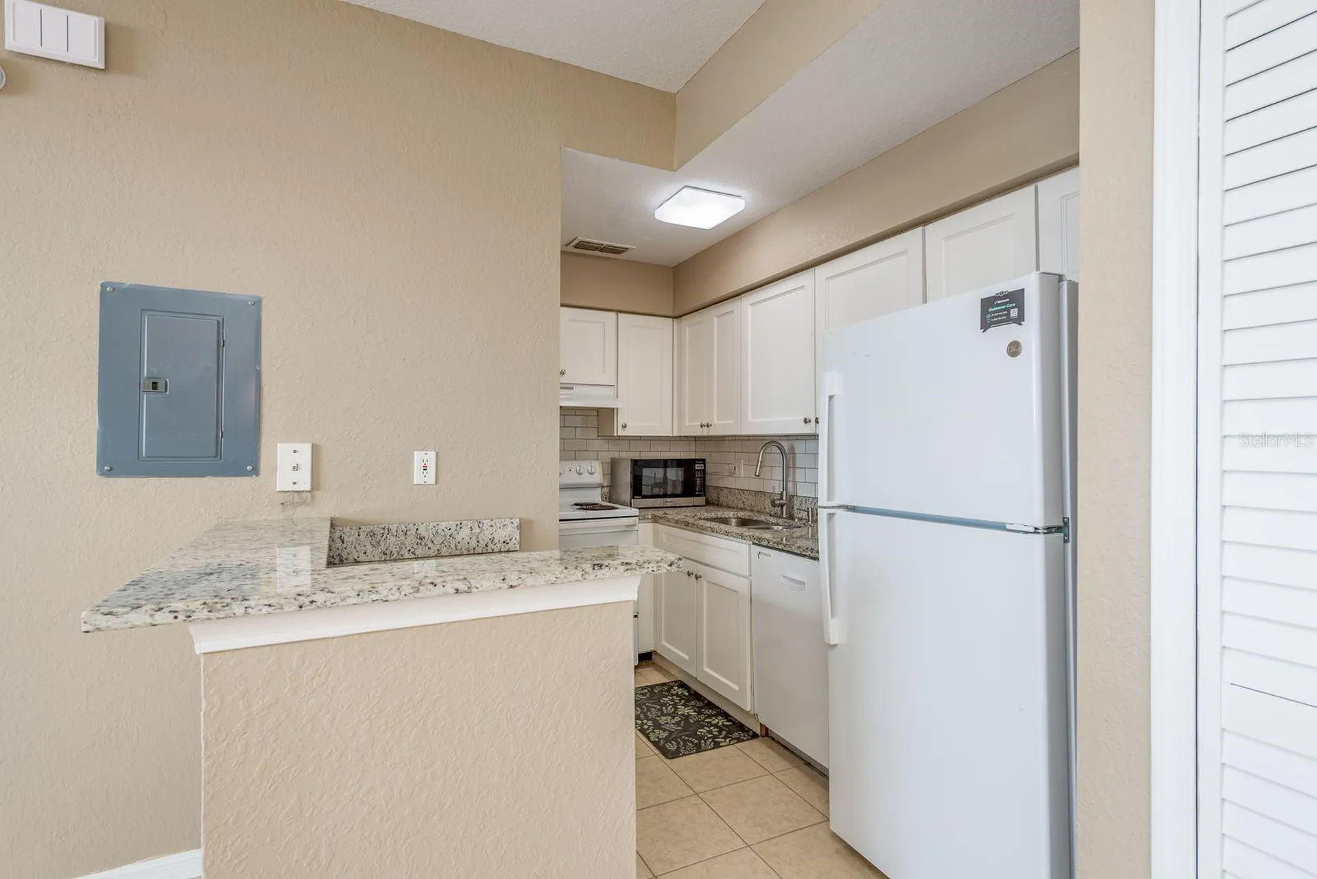 9170 Lake Chase Island Way Tampa FL 33626