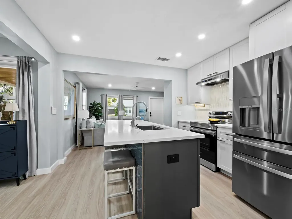 2421 Prospect Street Sarasota FL 34239