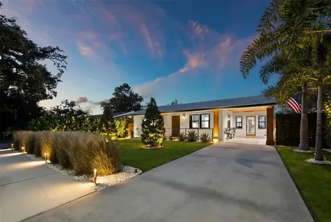 2421 Prospect Street Sarasota FL 34239