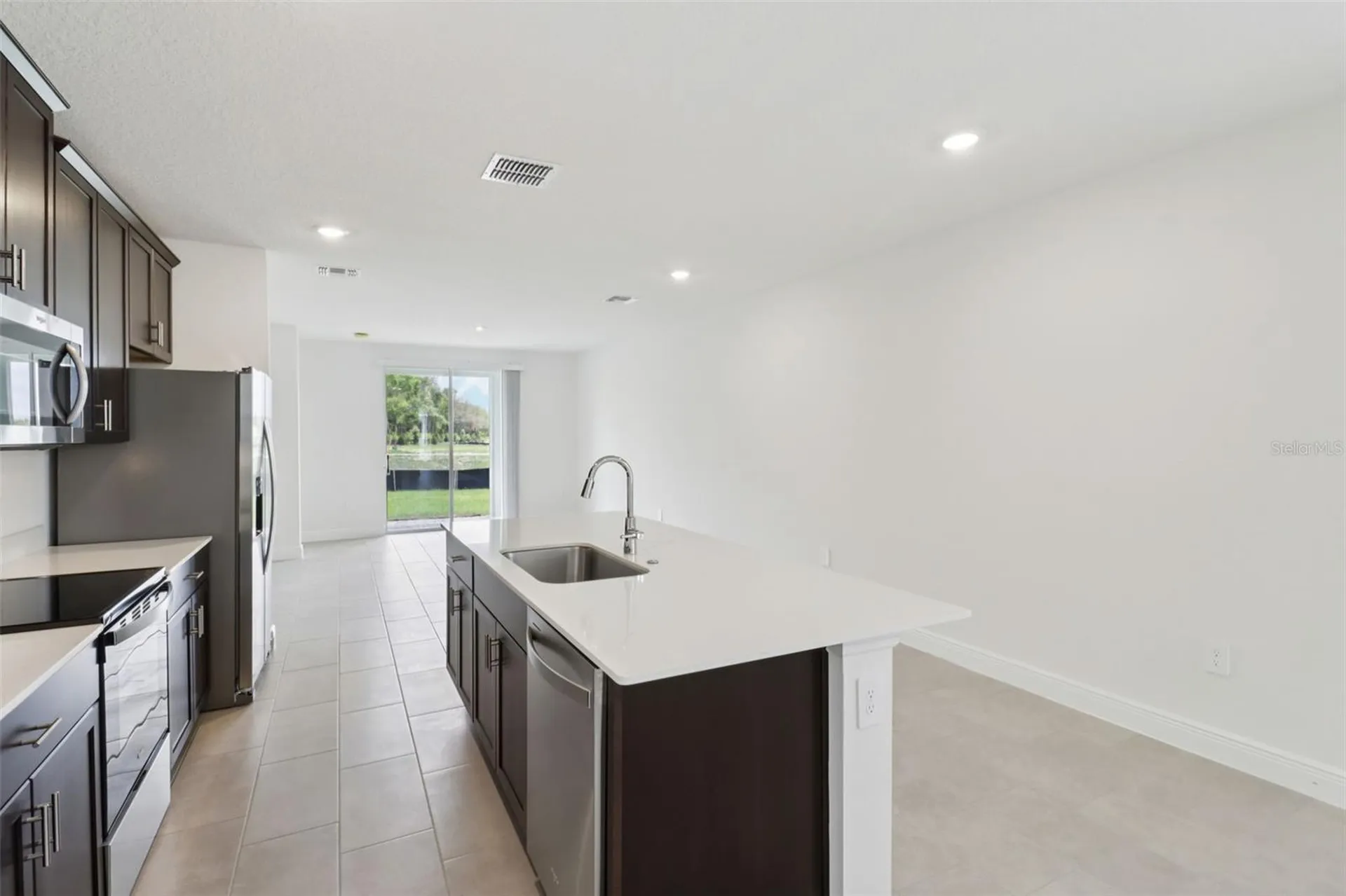 803 Sunshower Drive Lady Lake FL 32159