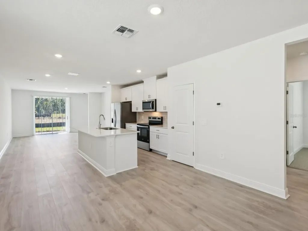 831 Sunshower Drive Lady Lake FL 32159