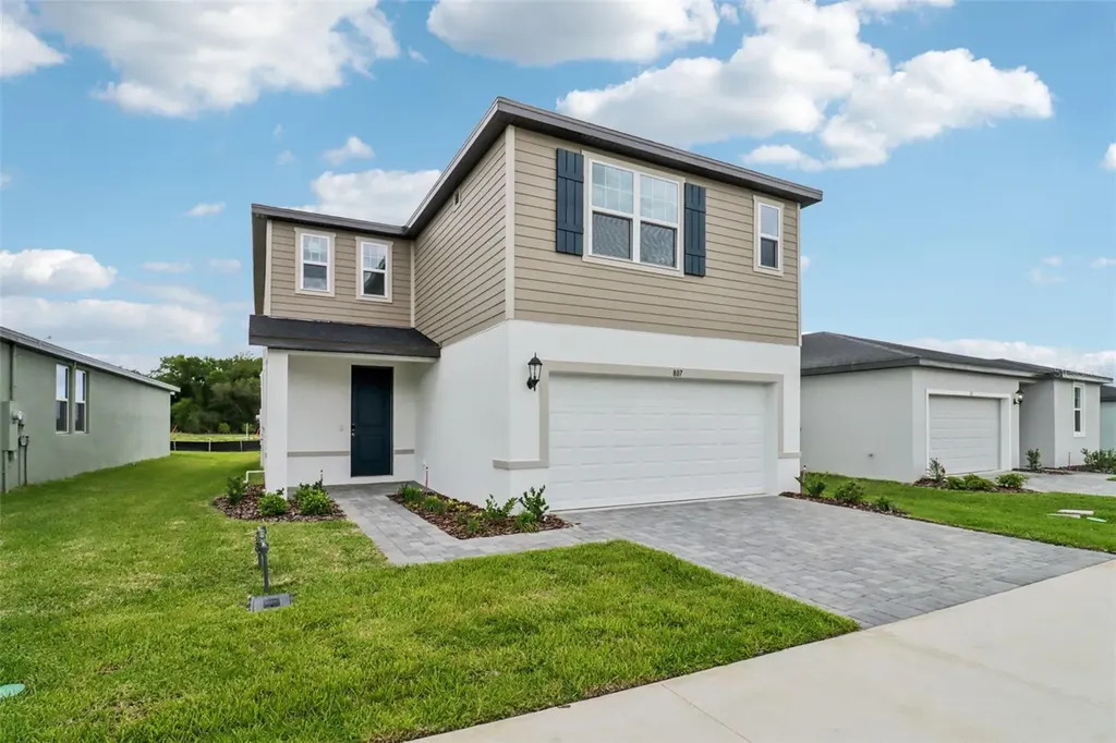 807 Sunshower Drive Lady Lake FL 32159