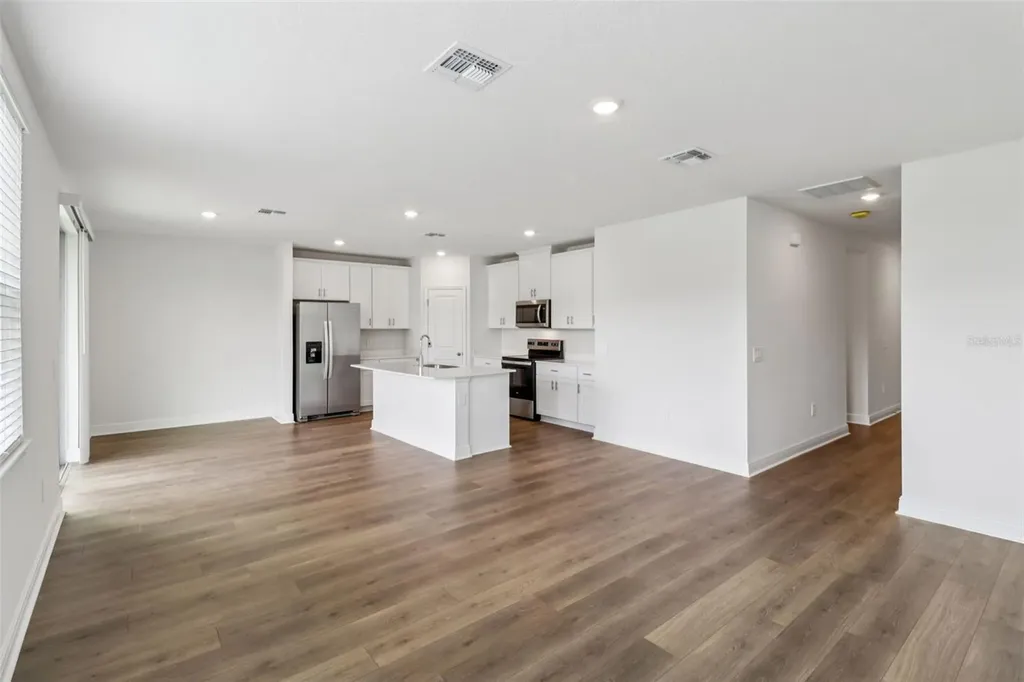 807 Sunshower Drive Lady Lake FL 32159