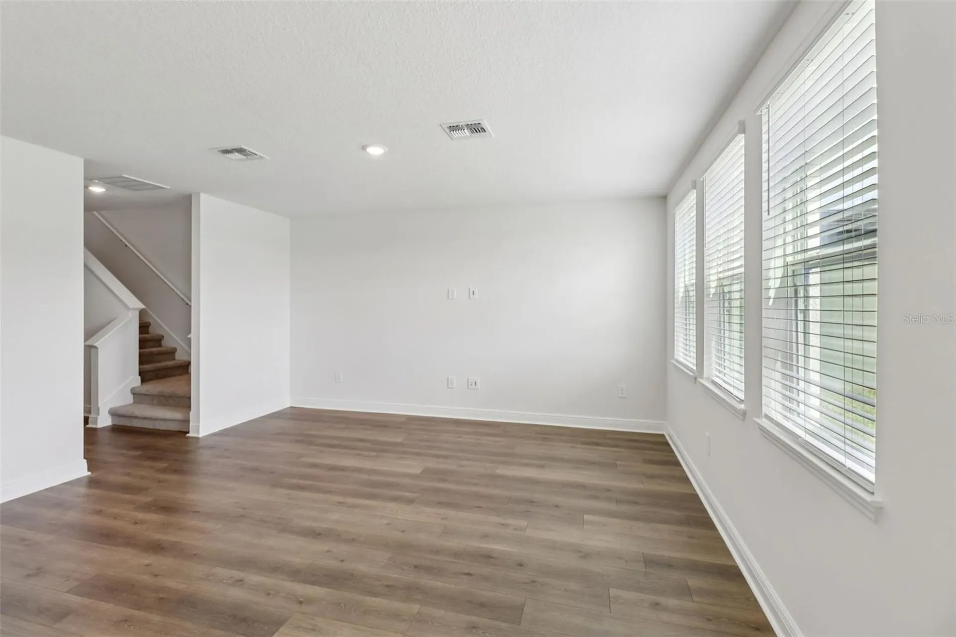 807 Sunshower Drive Lady Lake FL 32159