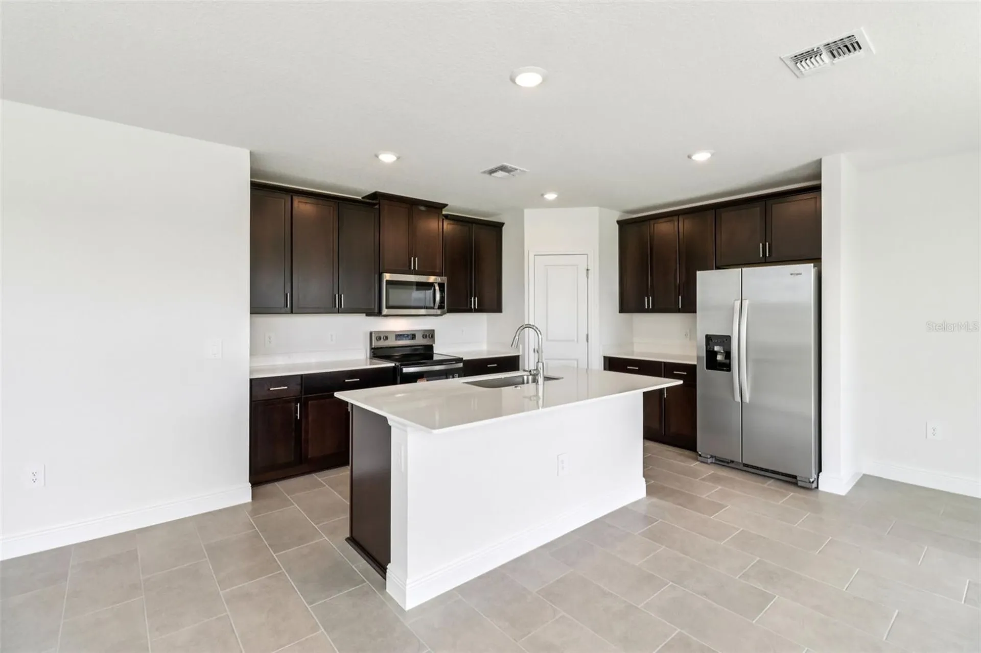 891 Sunshower Drive Lady Lake FL 32159