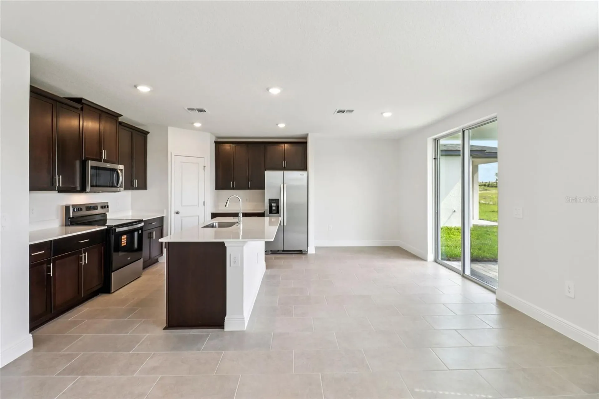 891 Sunshower Drive Lady Lake FL 32159