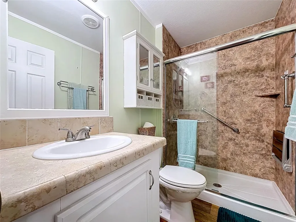 604 49th E Avenue E Bradenton FL 34203