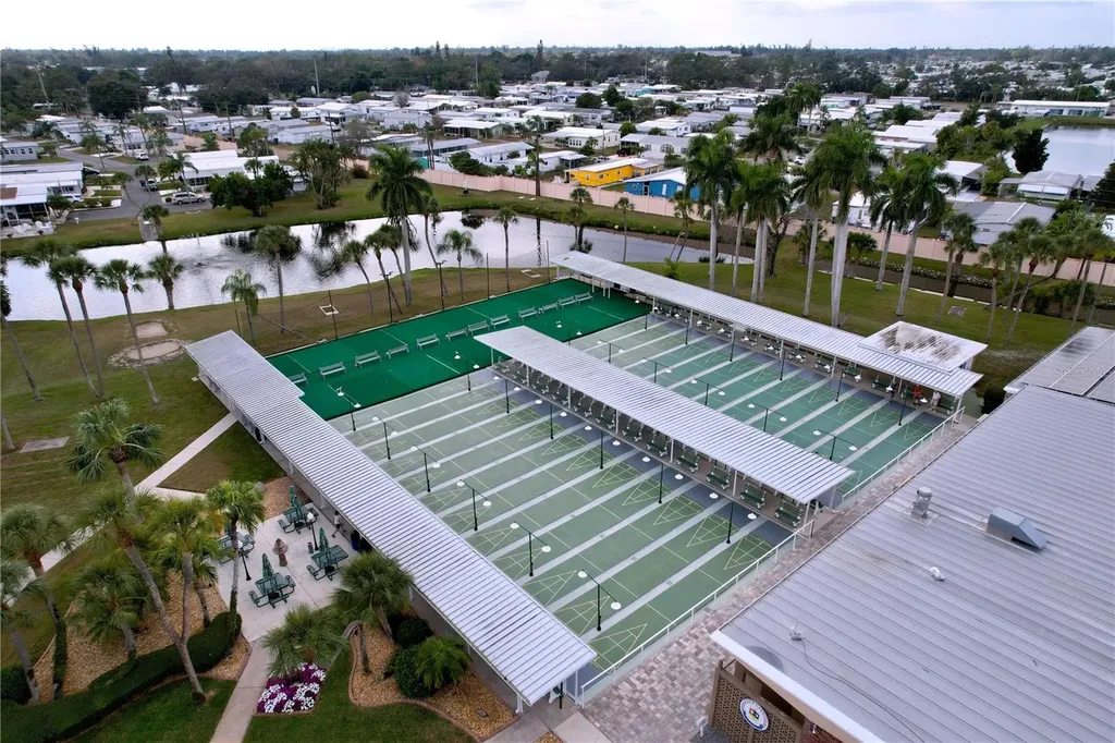 604 49th E Avenue E Bradenton FL 34203