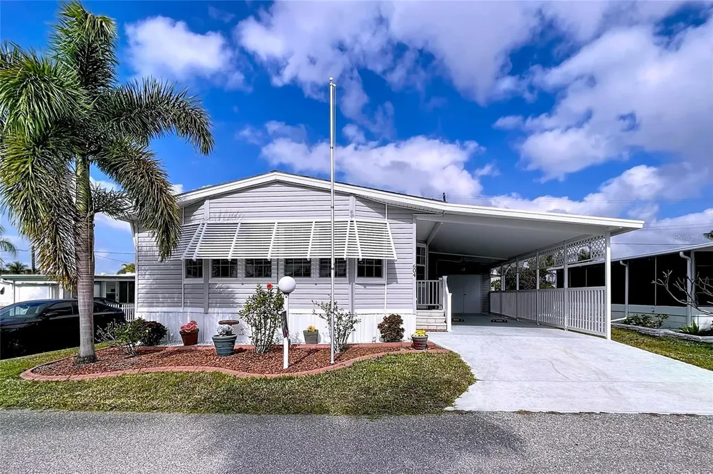 604 49th E Avenue E Bradenton FL 34203