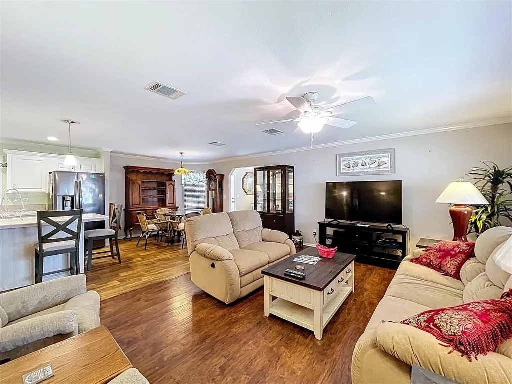604 49th E Avenue E Bradenton FL 34203