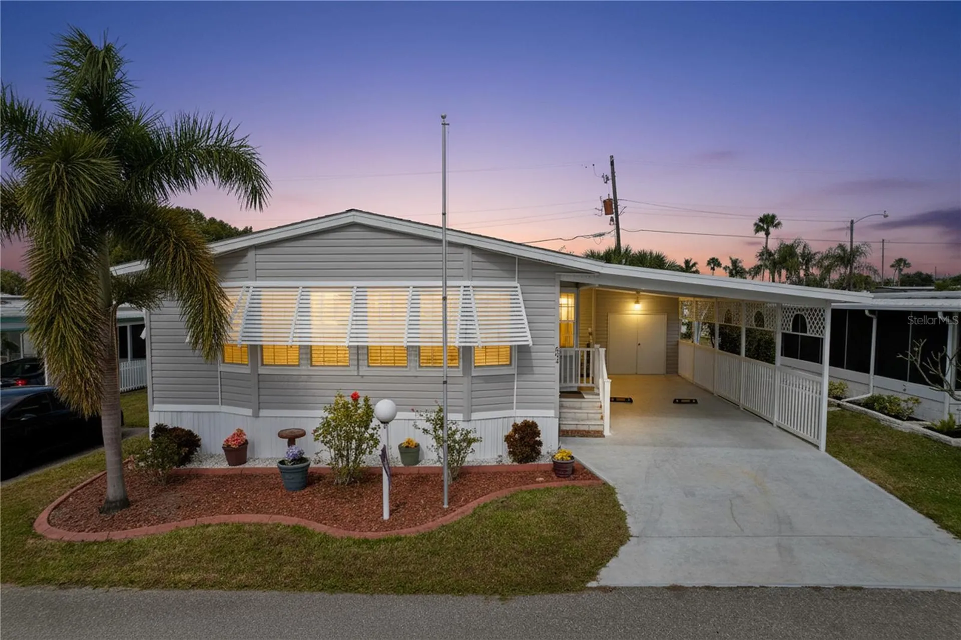 604 49th E Avenue E Bradenton FL 34203