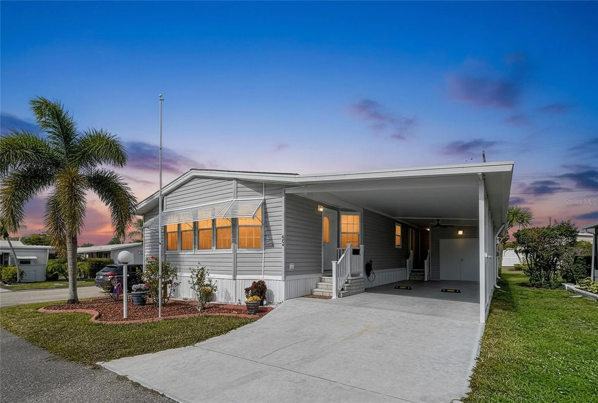 604 49th E Avenue E Bradenton FL 34203