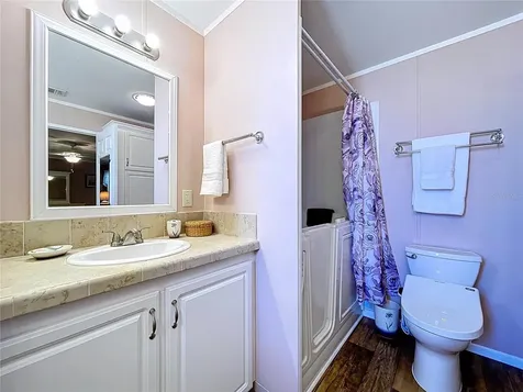 604 49th E Avenue E Bradenton FL 34203