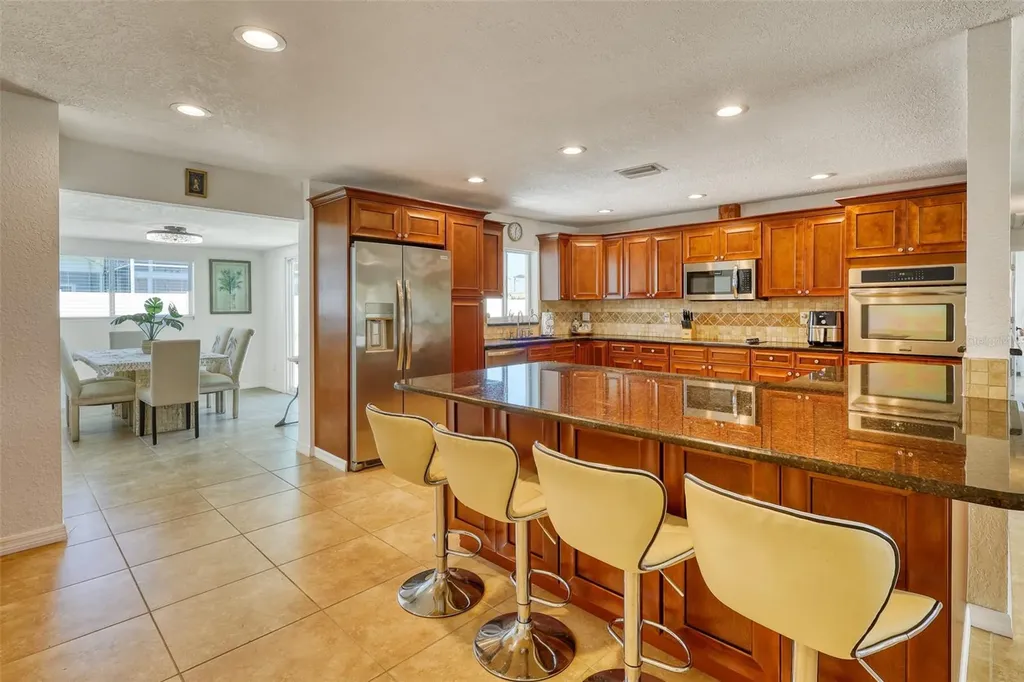 2605 Sunnybrook Drive Sarasota FL 34239