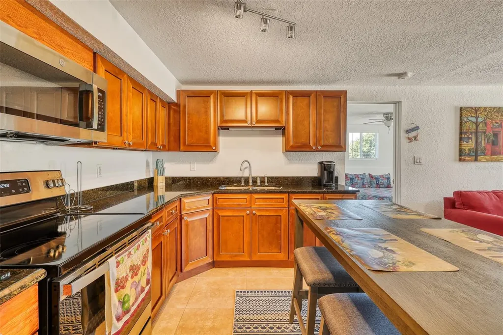 2605 Sunnybrook Drive Sarasota FL 34239
