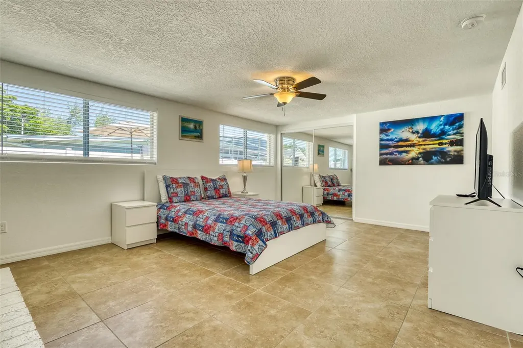 2605 Sunnybrook Drive Sarasota FL 34239