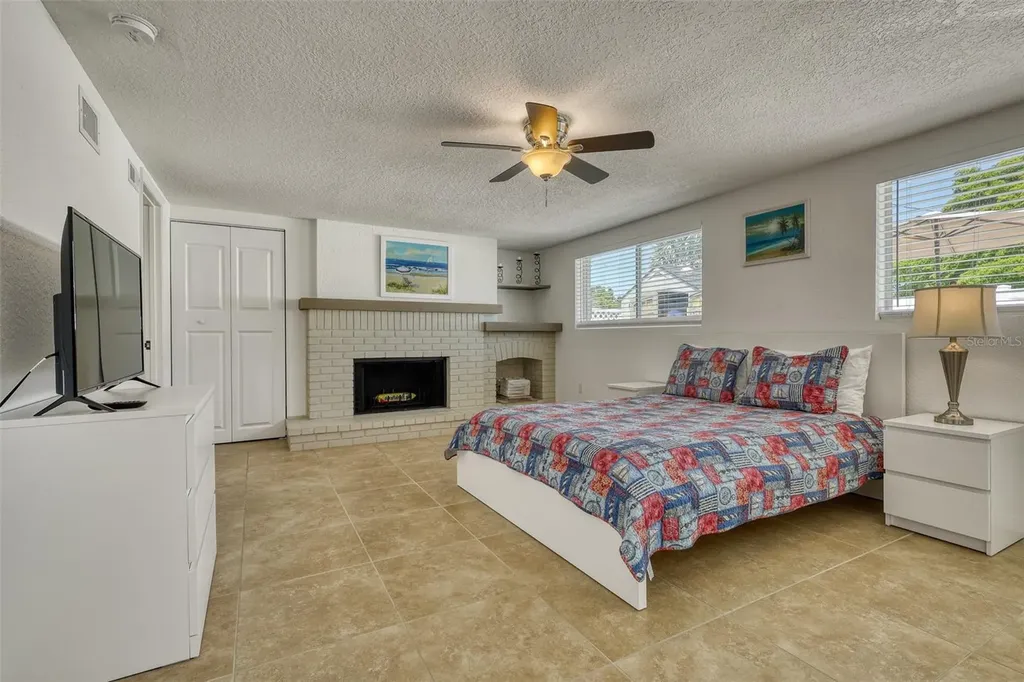 2605 Sunnybrook Drive Sarasota FL 34239