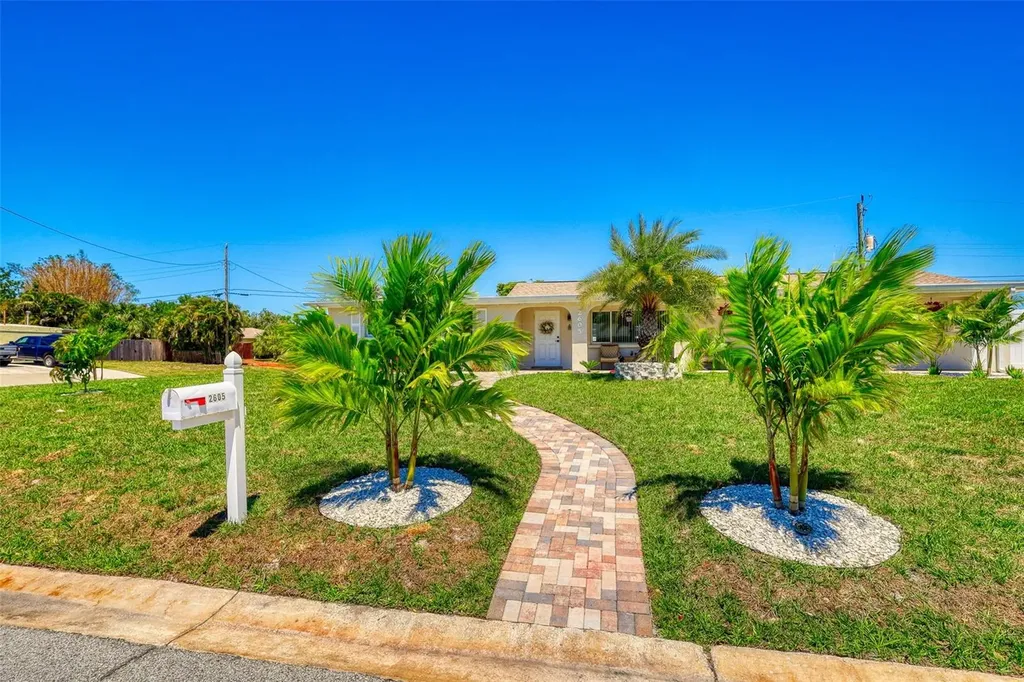 2605 Sunnybrook Drive Sarasota FL 34239