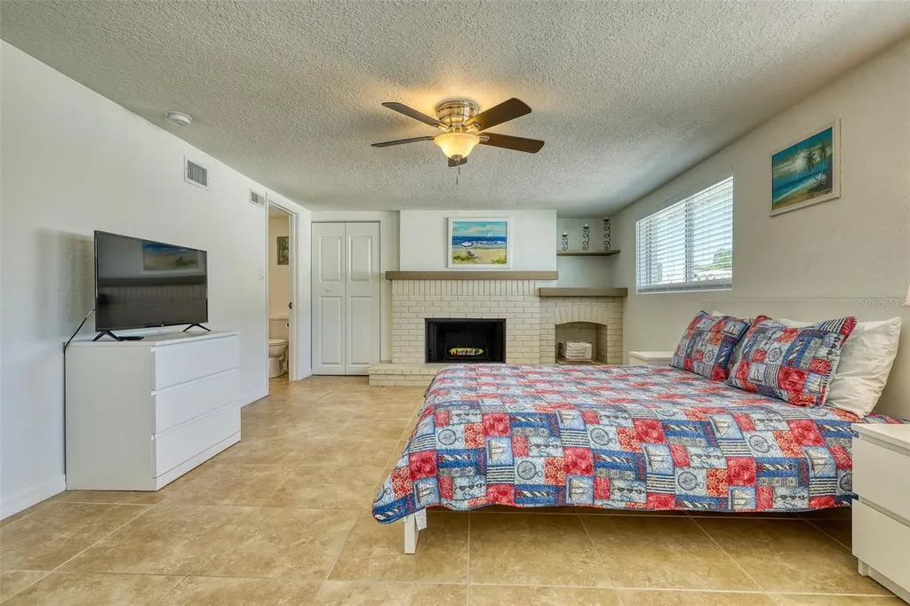 2605 Sunnybrook Drive Sarasota FL 34239
