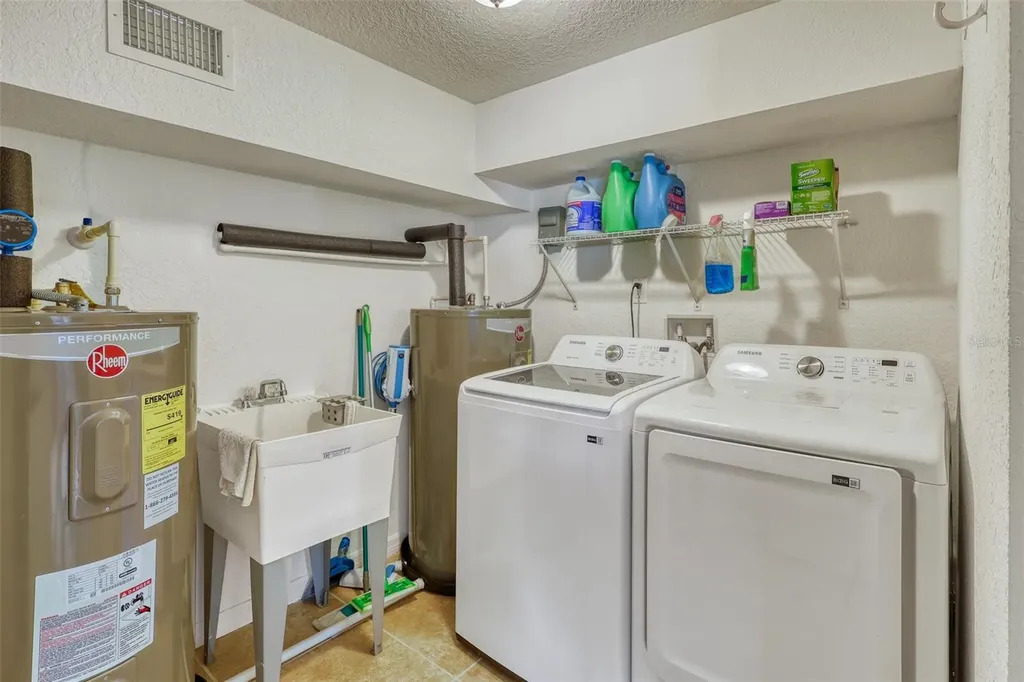 2605 Sunnybrook Drive Sarasota FL 34239
