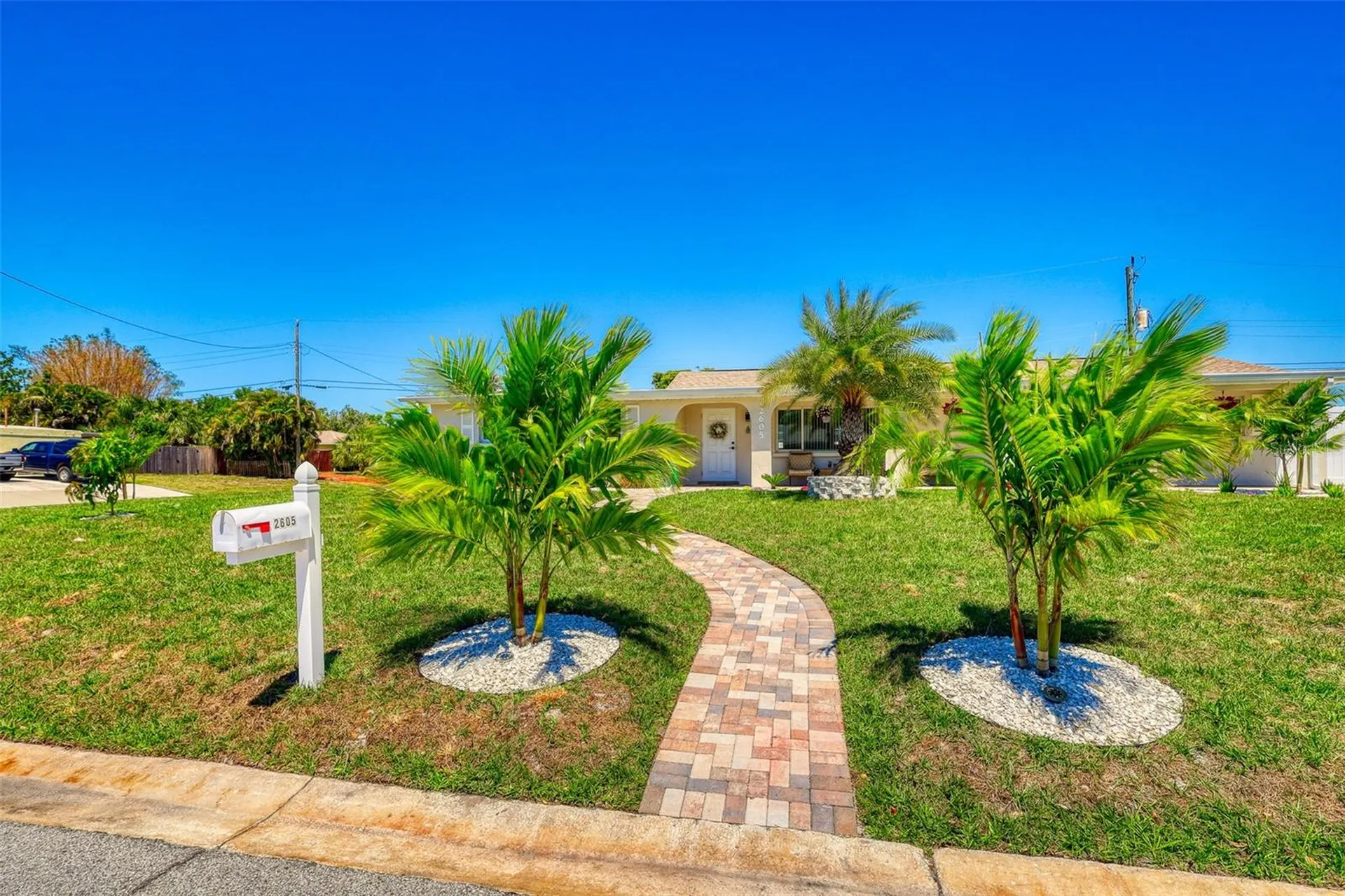 2605 Sunnybrook Drive Sarasota FL 34239