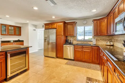 2605 Sunnybrook Drive Sarasota FL 34239