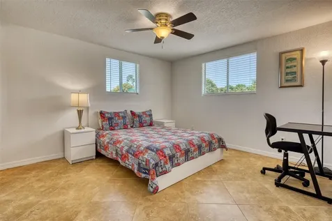 2605 Sunnybrook Drive Sarasota FL 34239