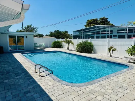 2605 Sunnybrook Drive Sarasota FL 34239