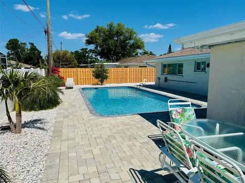 2605 Sunnybrook Drive Sarasota FL 34239
