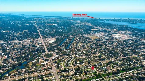 2605 Sunnybrook Drive Sarasota FL 34239