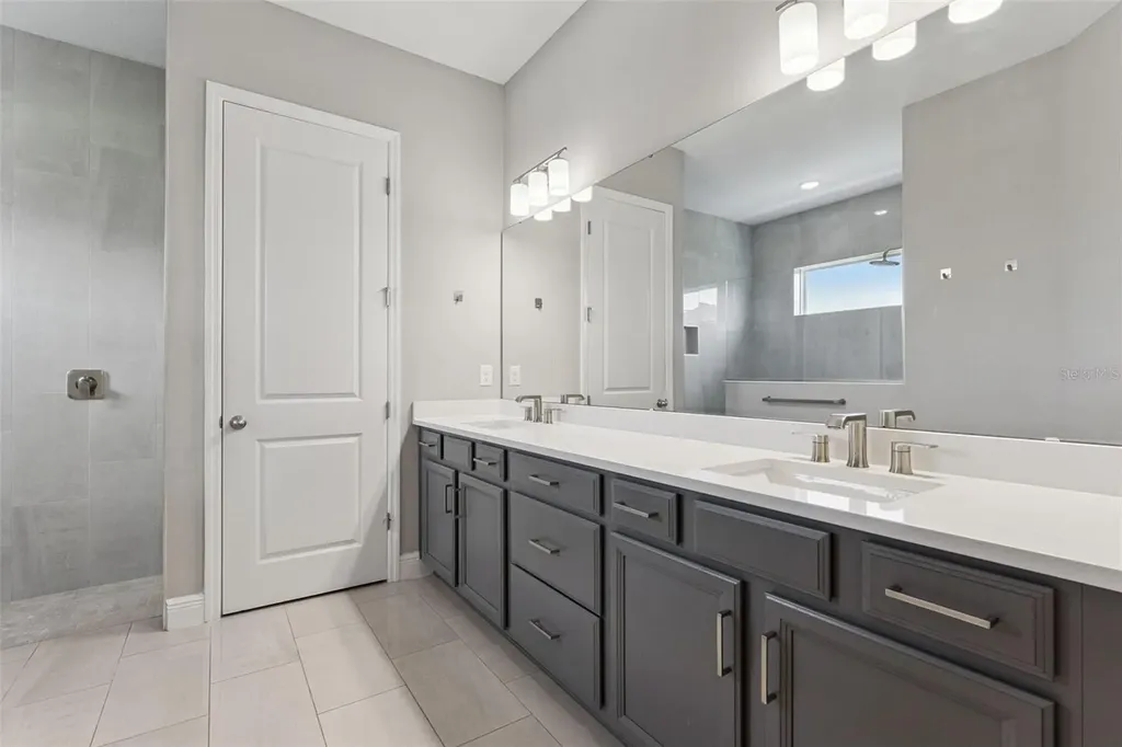 19058 Planetree Street Orlando FL 32827