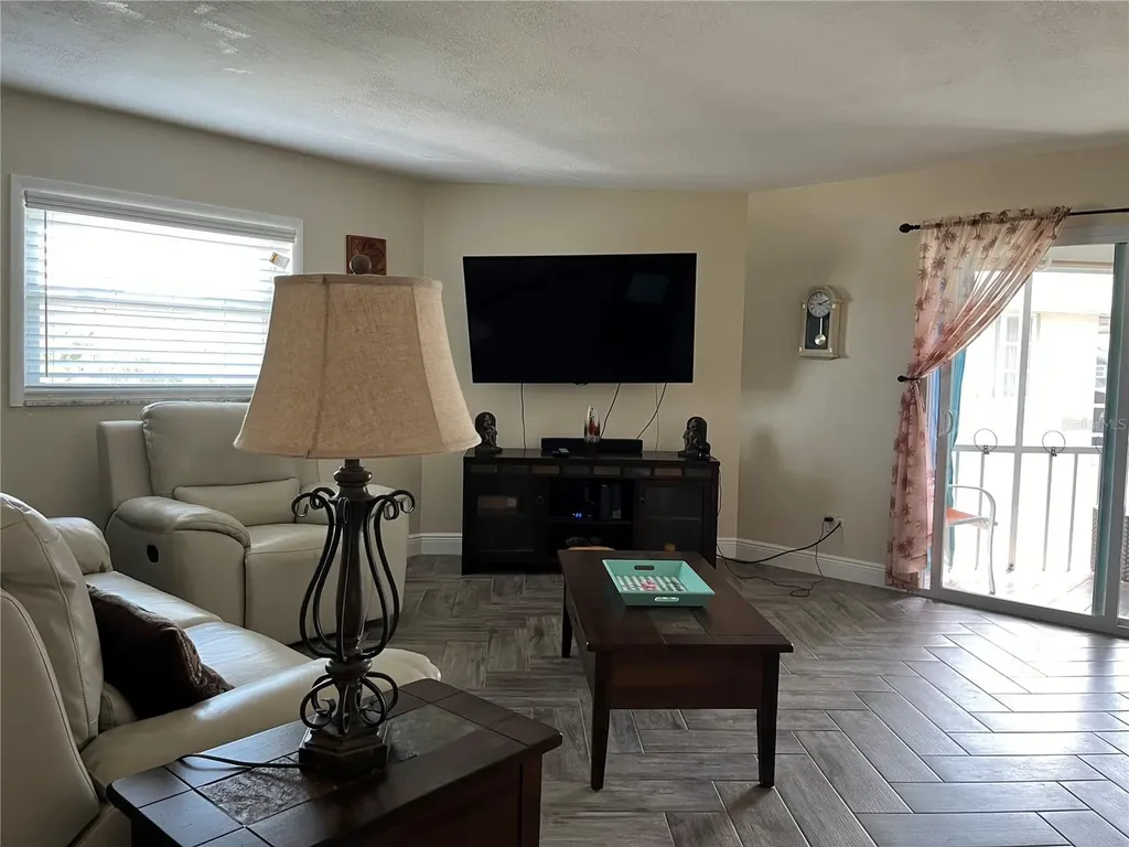 430 Larboard Way Clearwater Beach FL 33767