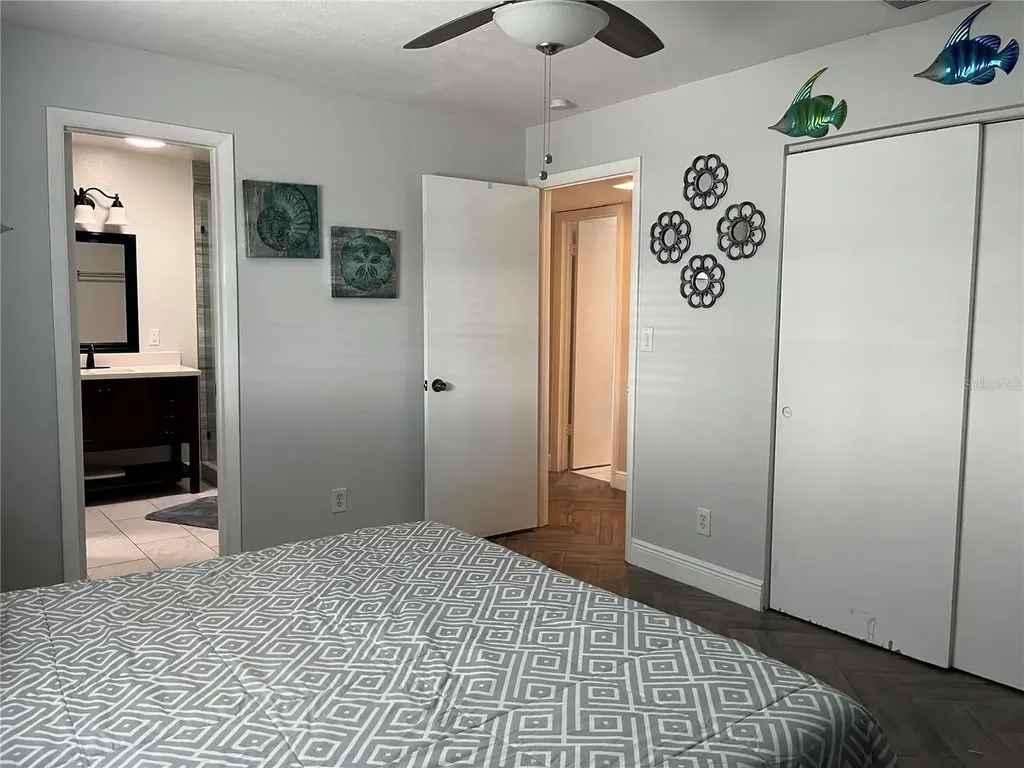 430 Larboard Way Clearwater Beach FL 33767